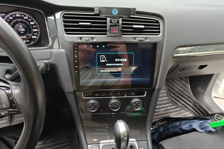 Volkswagen Golf 2020 #14 Volkswagen Golf 2020 car image #14