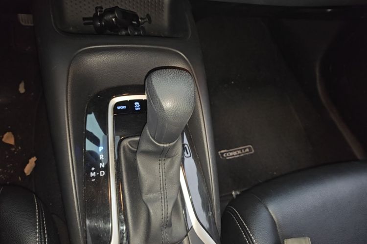 Toyota Corolla 2020 car image #16