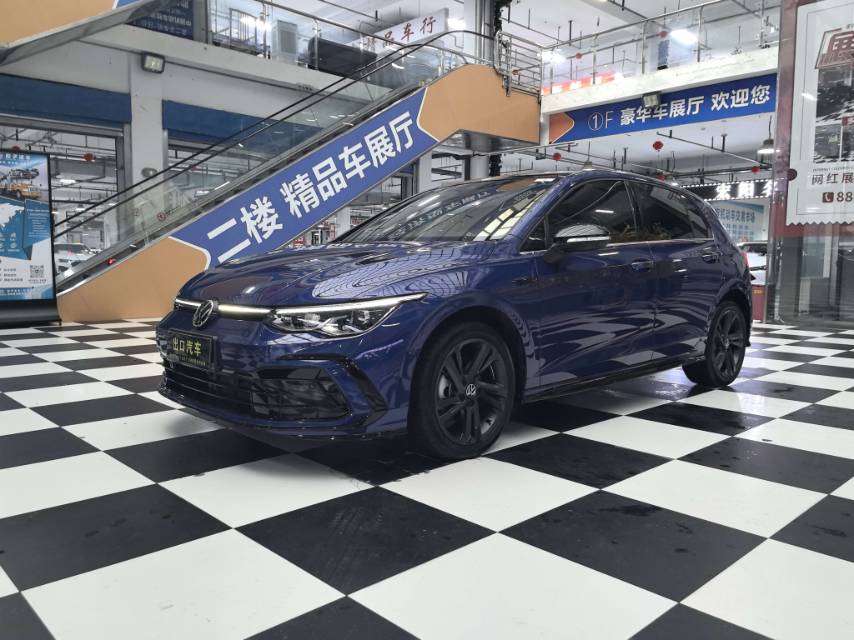 Volkswagen Golf 2021 car image 
