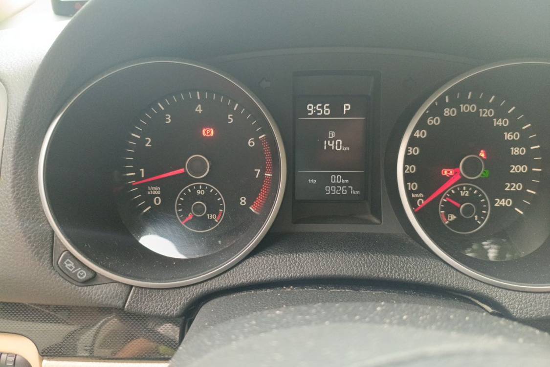 Volkswagen Golf 2012 car image #25