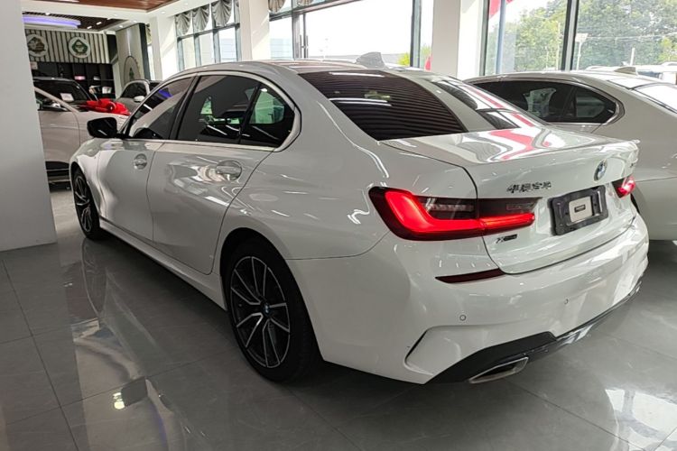 BMW 3 Series 2021 #7 BMW 3 Series 2021 car image #7