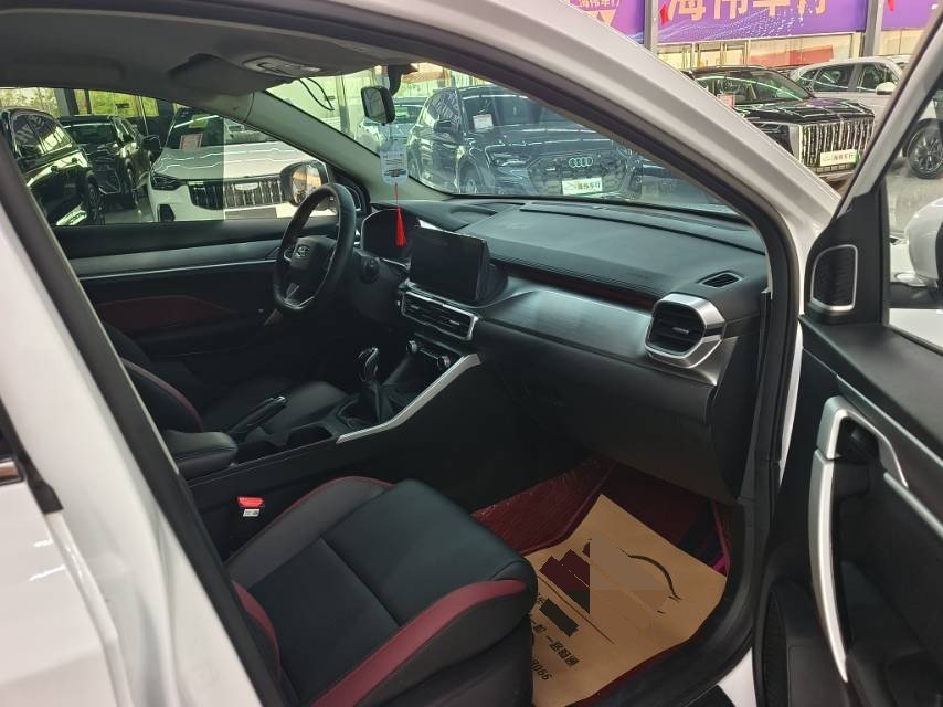 GEELY Coolray 2022 car image #7