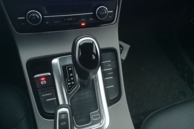 GEELY Emgrand GS 2017 car image #14