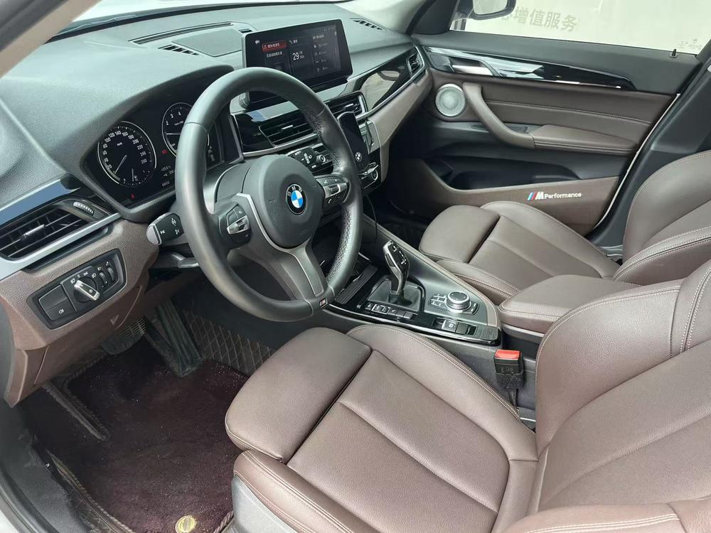 BMW X1 2020 car image #9