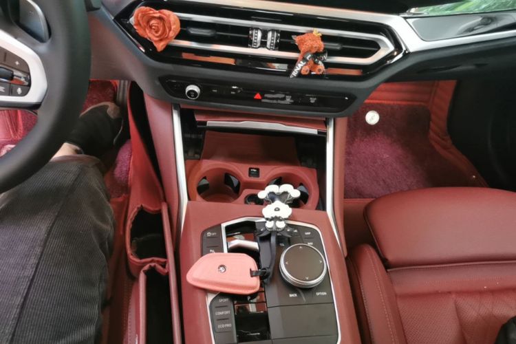 BMW 3 Series 2024 #14 BMW 3 Series 2024 car image #14