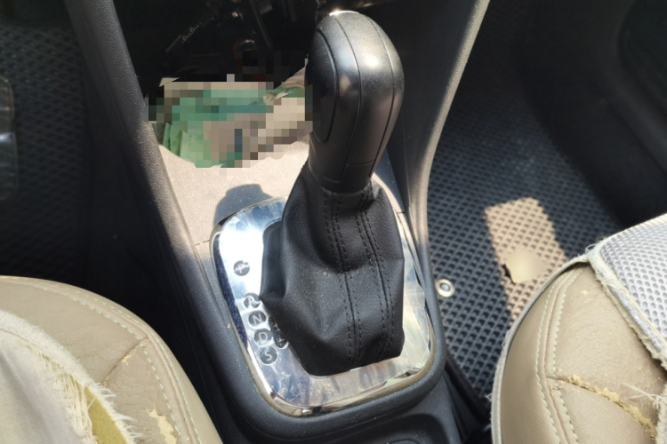 Volkswagen Polo 2011 imagem de carro #18