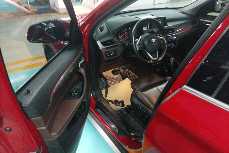 BMW X1 2018 imagen de coche #16