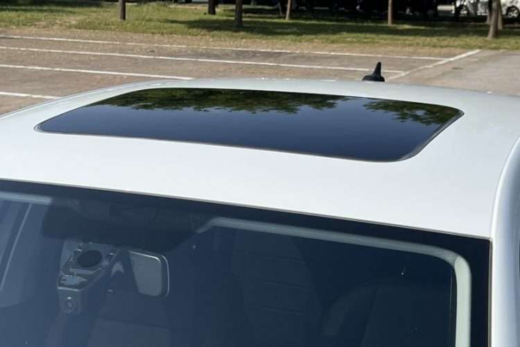 Volkswagen Bora 2024 car image #25