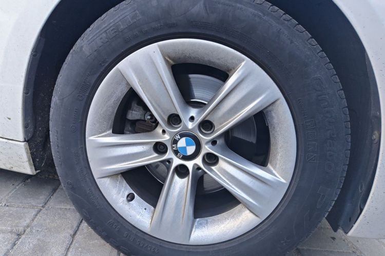 BMW 3 Series 2015 #9 BMW 3 Series 2015 car image #9