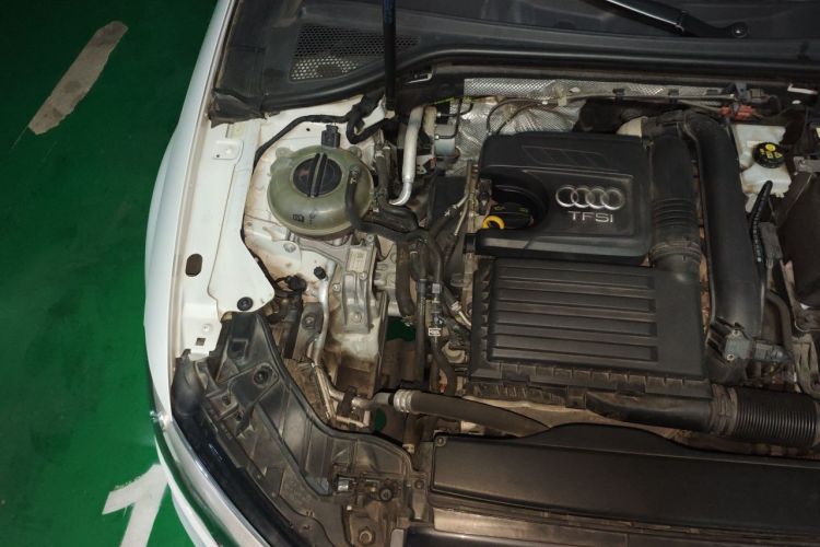 Audi A3 2019 car image #28