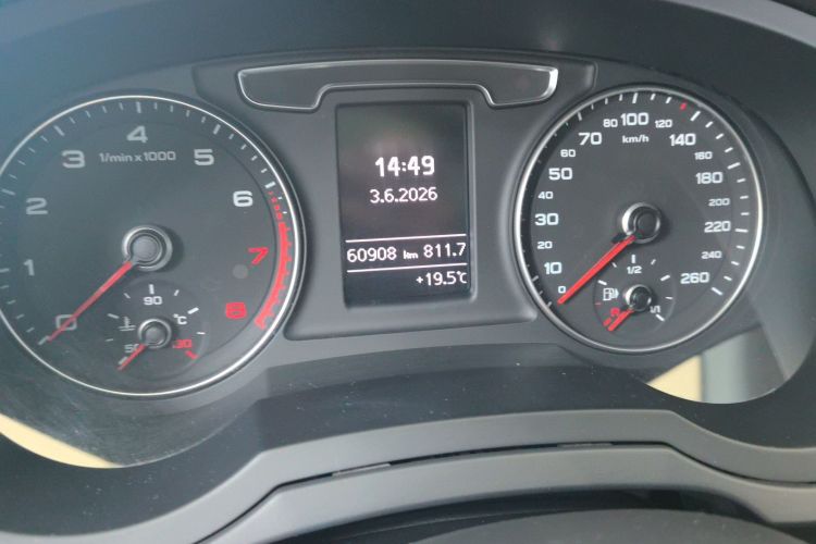 Audi Q3 2017 #8 Audi Q3 2017 car image #8