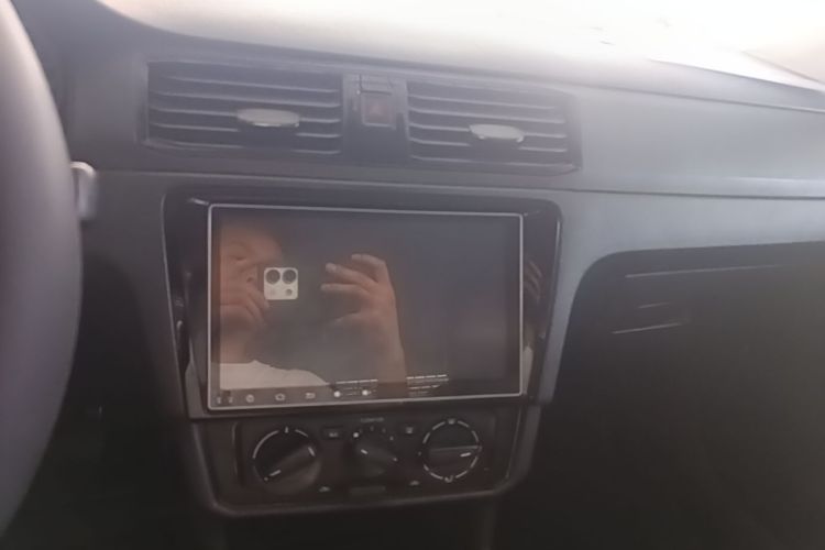Volkswagen Santana 2016 car image #13