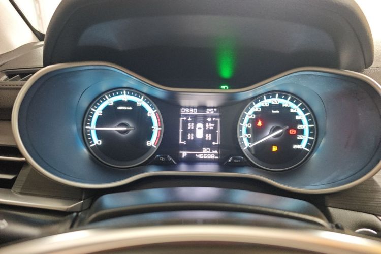 GEELY Emgrand 2021 #12 GEELY Emgrand 2021 car image #12