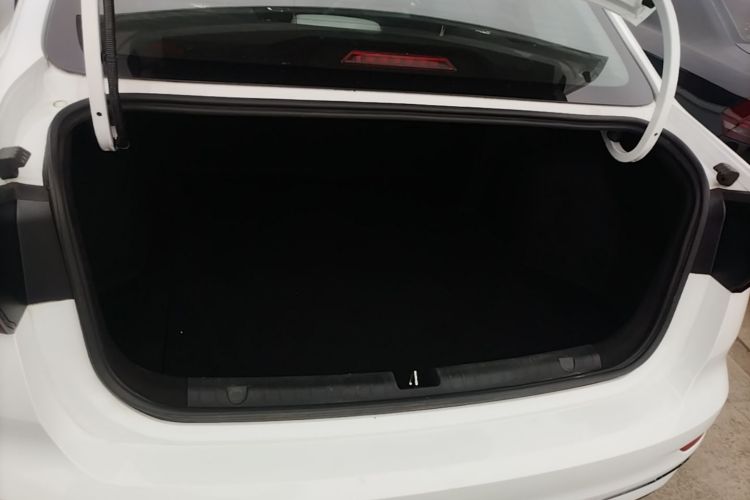 GEELY Emgrand 2022 #21 GEELY Emgrand 2022 car image #21