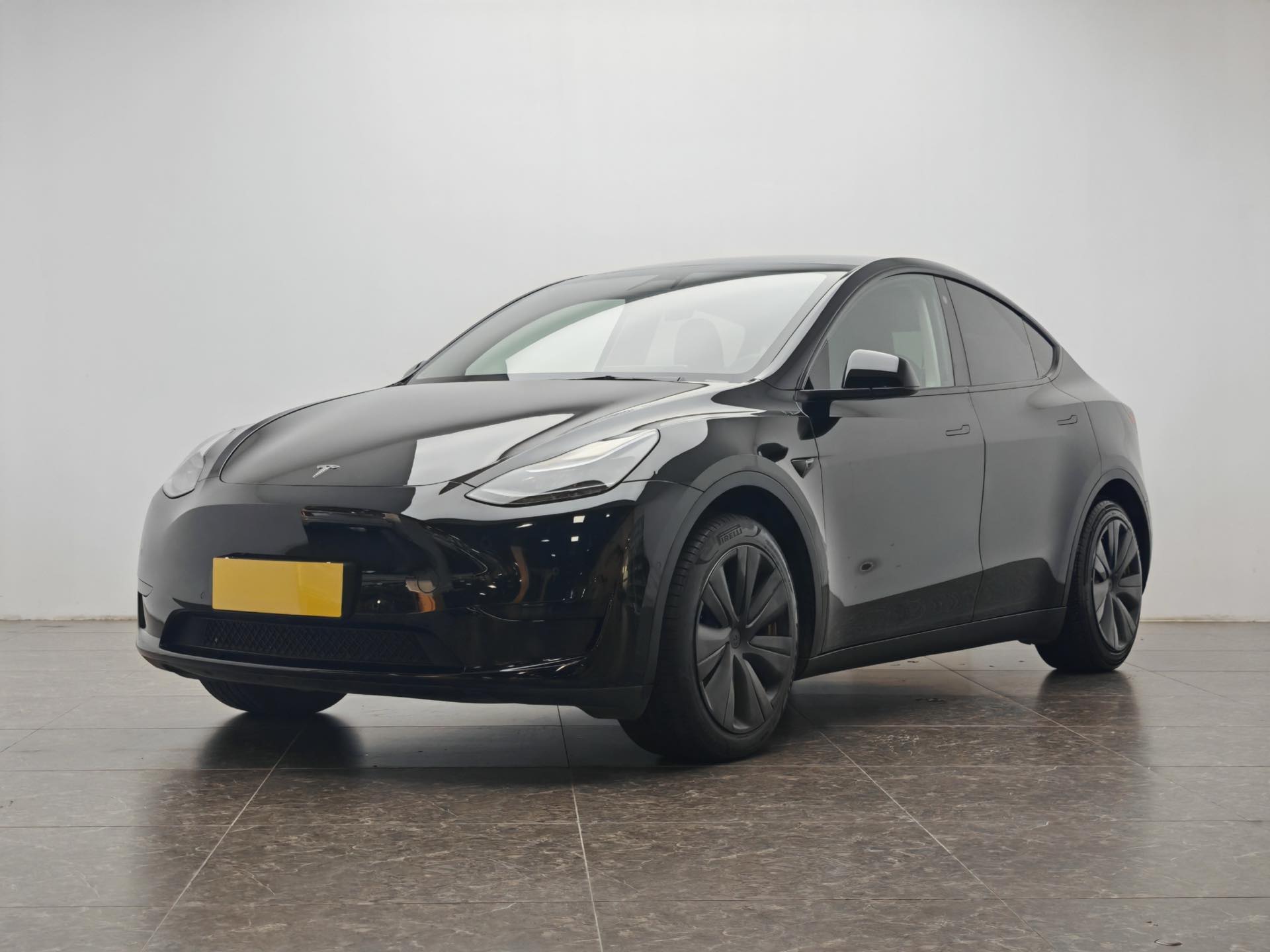 Tesla Model Y 2023 car image 