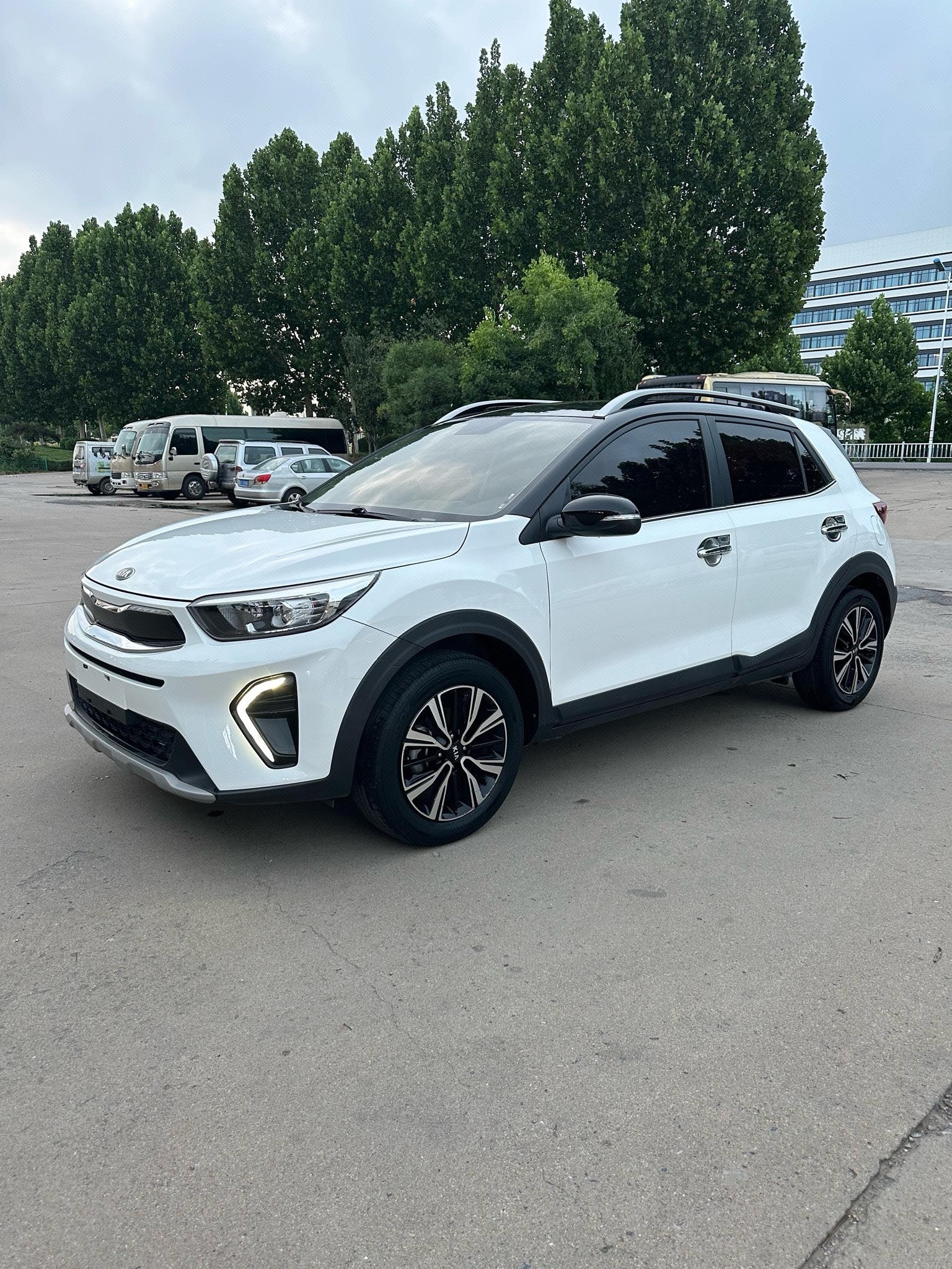 Kia KX1 2019 Kia KX1 2019 car image