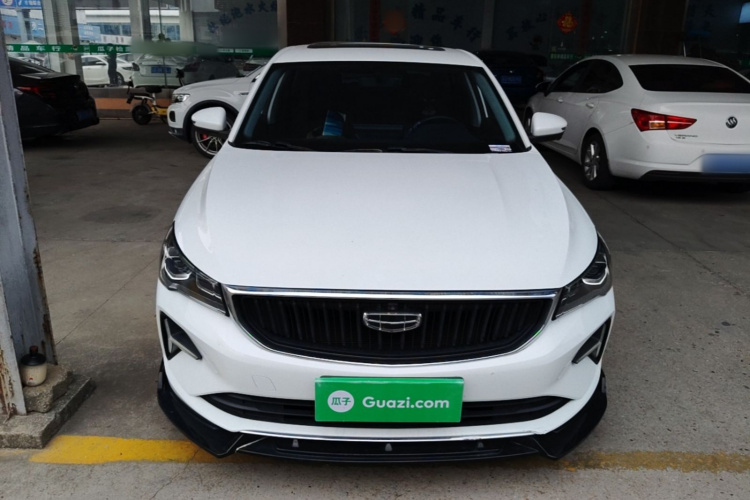 GEELY Emgrand 2022 car image #3
