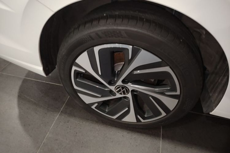 Volkswagen Bora 2025 car image #10
