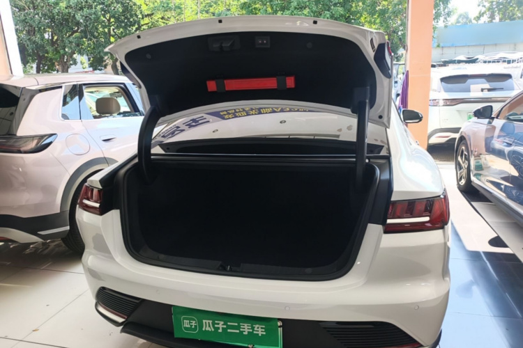 BYD Han 2021 #19 BYD Han 2021 car image #19