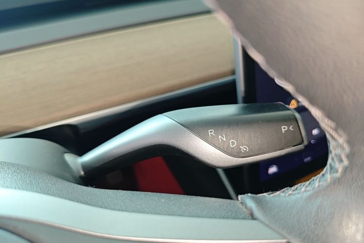 Tesla Model 3 2020 immagine di auto #18