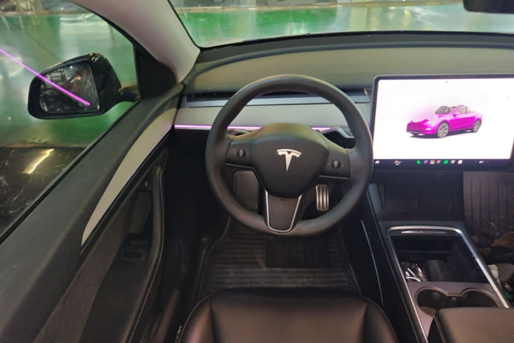 Tesla Model Y 2024 #11 Tesla Model Y 2024 car image #11
