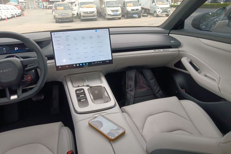 MI SU7 2024 image de voiture #17