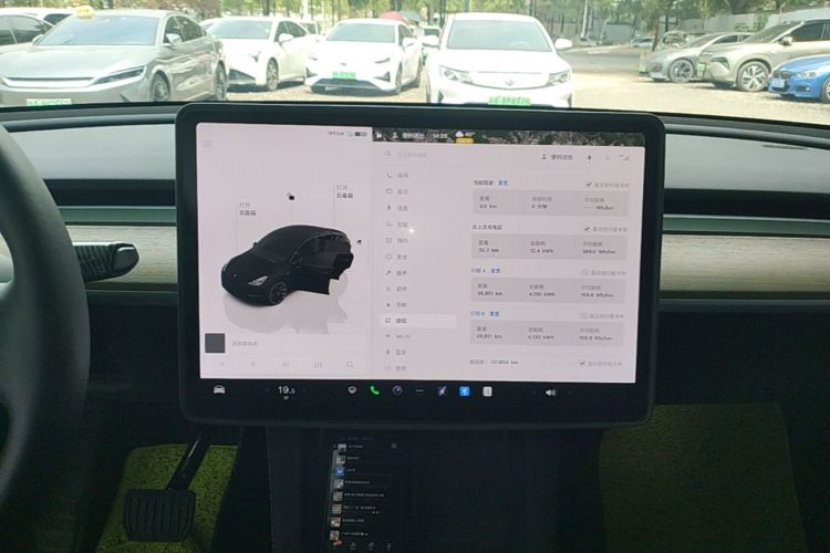 Tesla Model Y 2022 #17 Tesla Model Y 2022 car image #17
