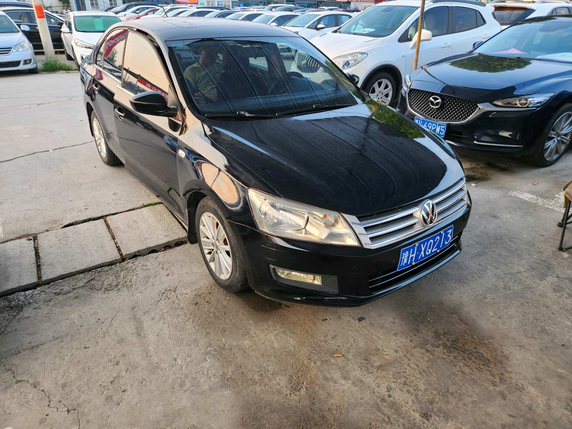Volkswagen Santana 2015 car image #3