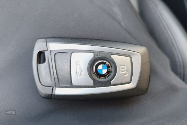 BMW 3 Series 2018 #10 BMW 3 Series 2018 car image #10