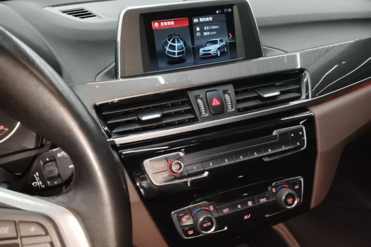 BMW X1 2018 car image #18