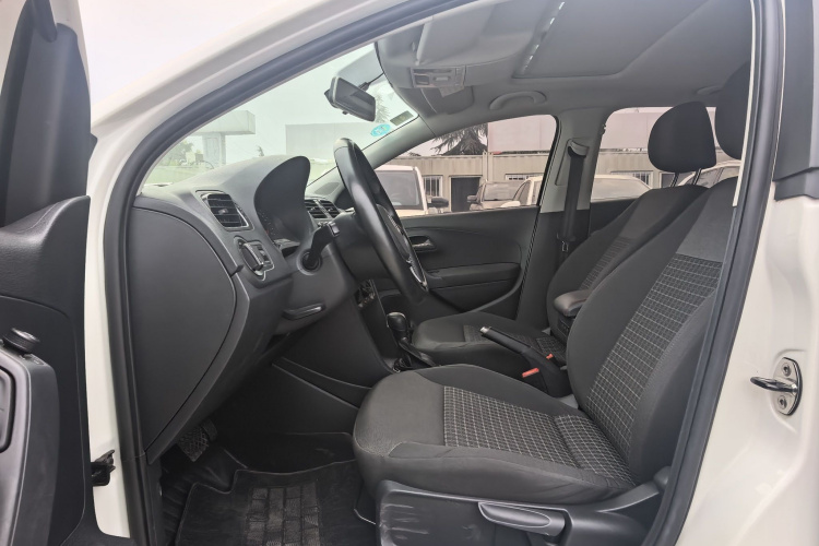 Volkswagen Polo 2016 #10 Volkswagen Polo 2016 car image #10