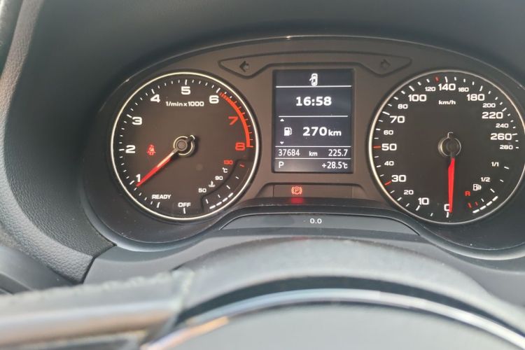 Audi A3 2019 car image #8