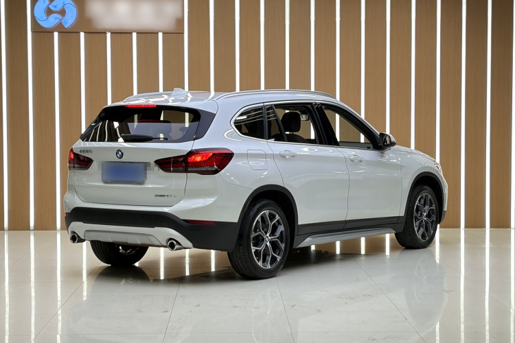 BMW X1 2020 car image #6