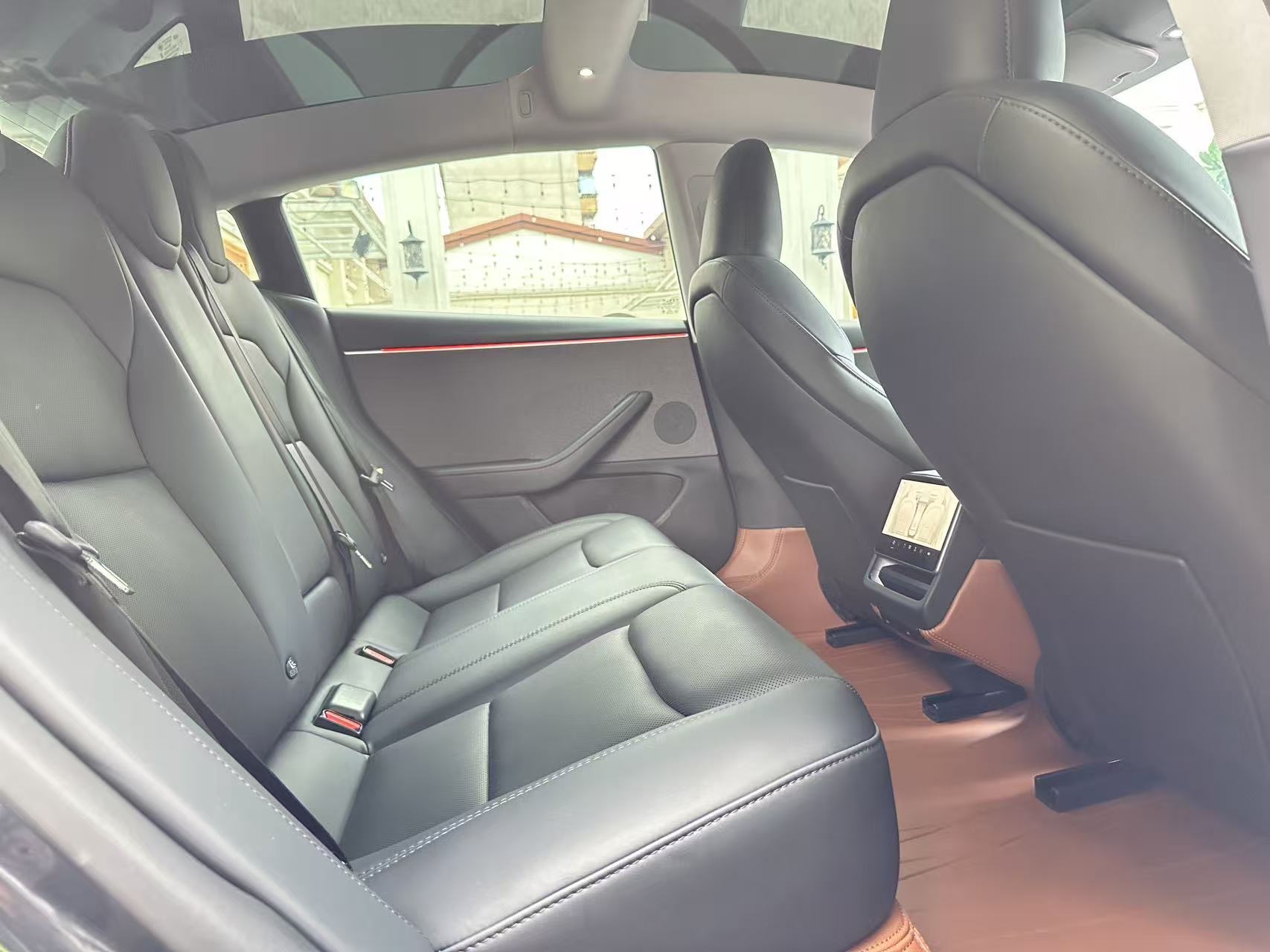 Tesla Model 3 2024 car image #9