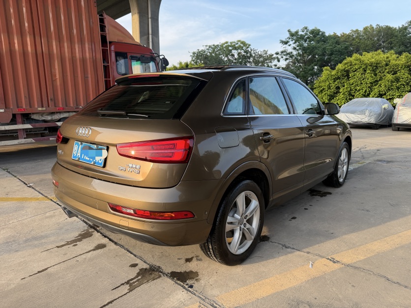 Audi Q3 2016 car image #4