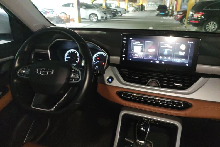 GEELY Vision X6 2020 immagine di auto #10