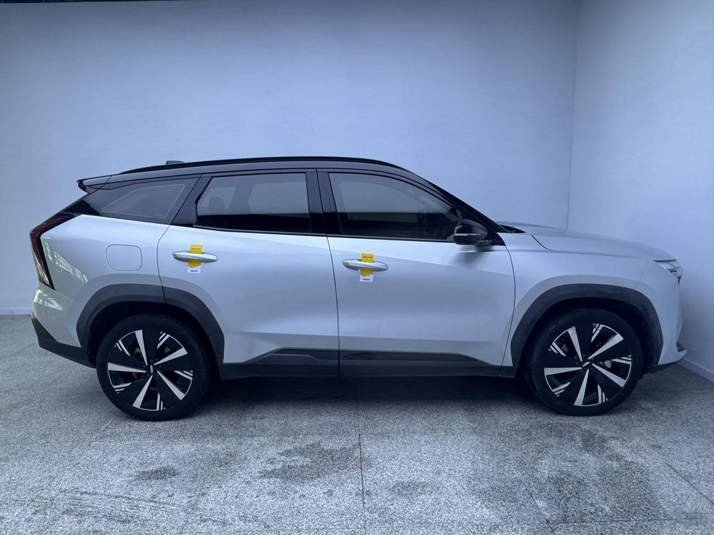 GEELY Boyue L 2023 car image #8