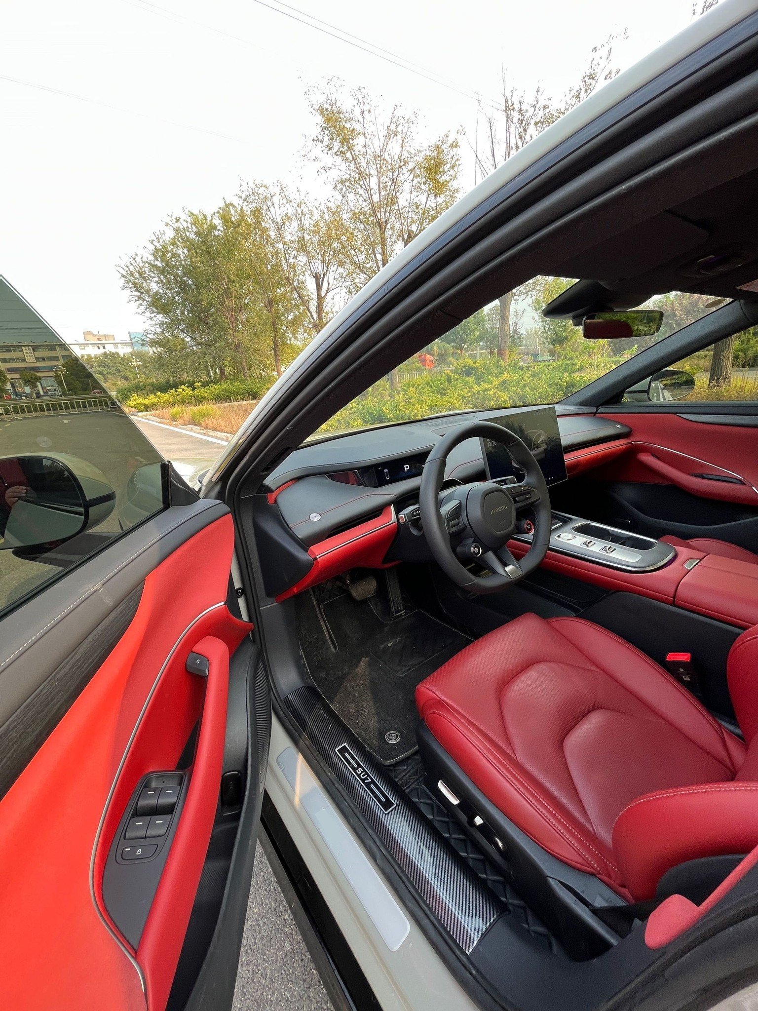 MI SU7 2025 car image #4