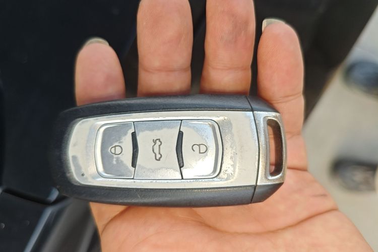 GEELY Emgrand 2016 car image #9
