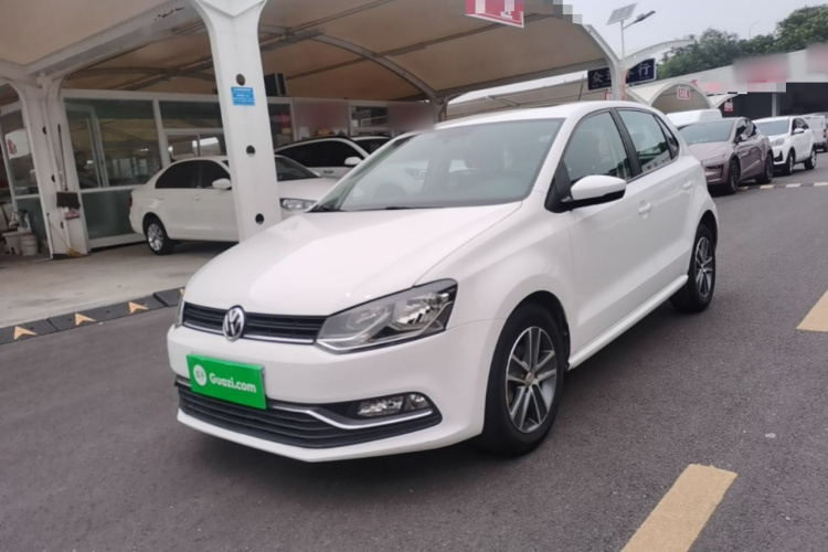 Volkswagen Polo 2018 car image #2