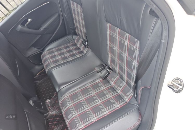 Volkswagen Polo 2016 car image #19