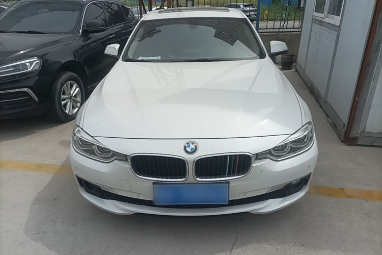 BMW 3 Series 2017 car image #3