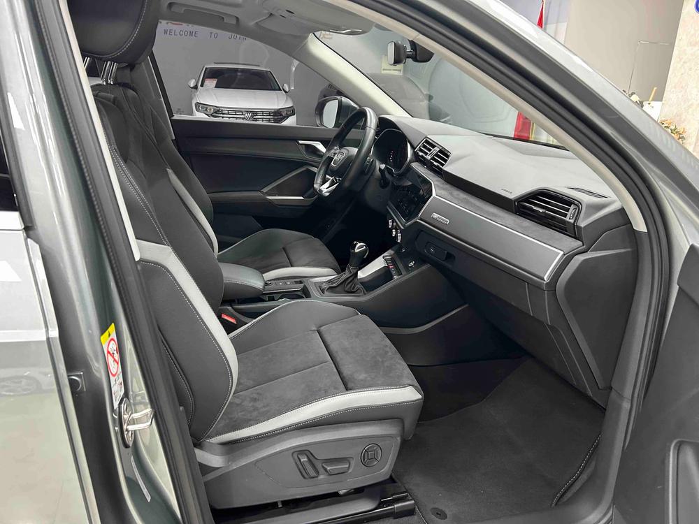 Audi Q3 2022 car image #15