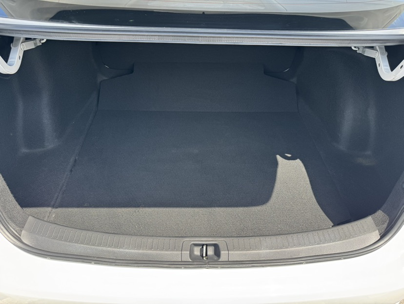 Toyota Corolla 2023 immagine di auto #19