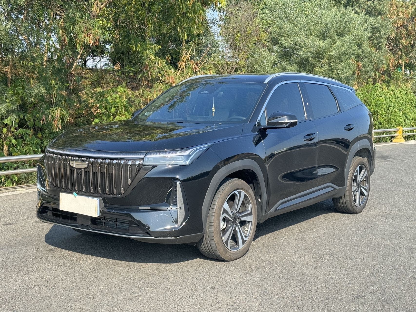 GEELY Boyue L 2025 car image 