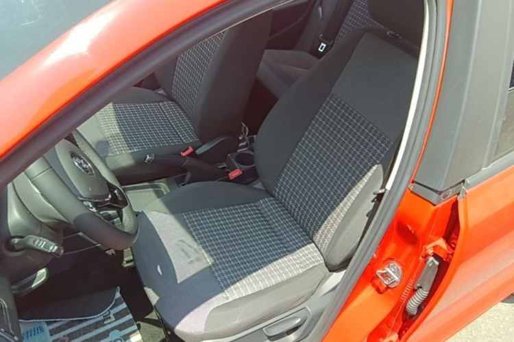 Volkswagen Polo 2018 car image #26