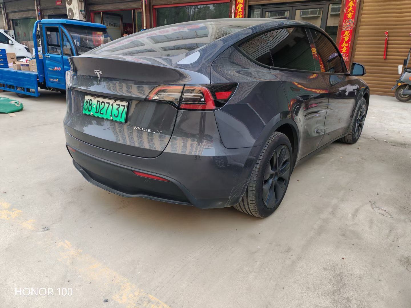 Tesla Model Y 2022 #6 Tesla Model Y 2022 car image #6