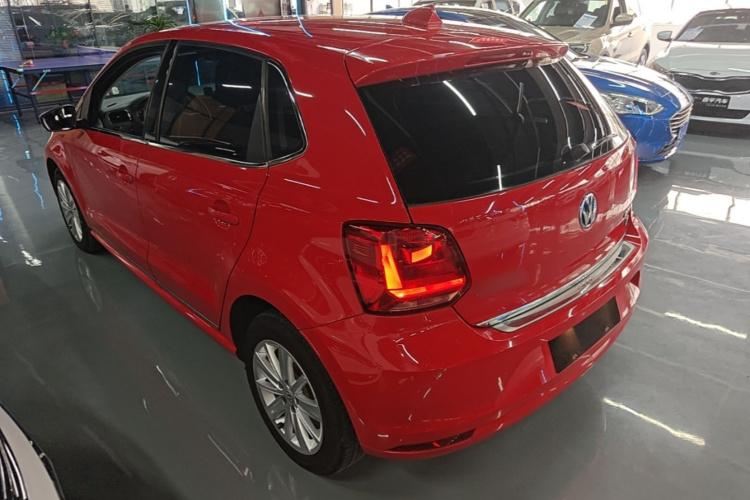 Volkswagen Polo 2015 #5 Volkswagen Polo 2015 car image #5
