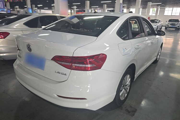 Volkswagen Lavida 2020 car image #7