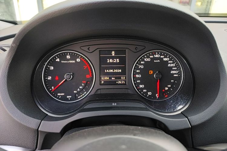 Audi A3 2018 #16 Audi A3 2018 car image #16